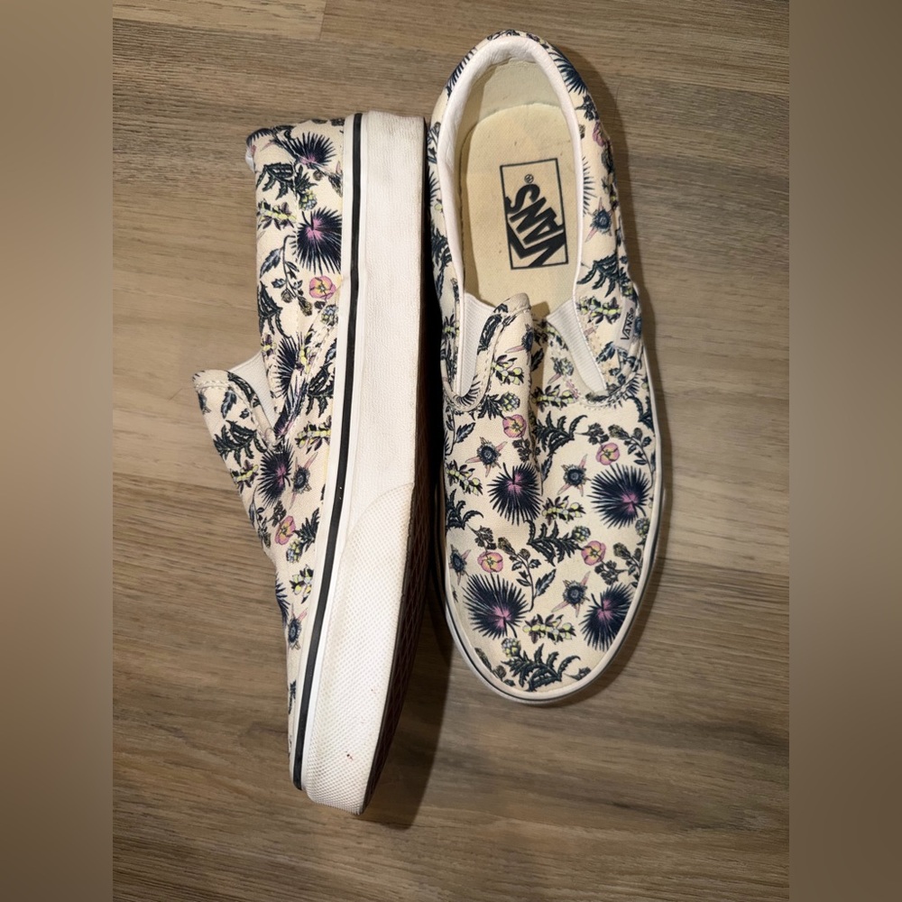 Vans Paradise Floral Classic Slip On Shoe - Picture 7 of 8